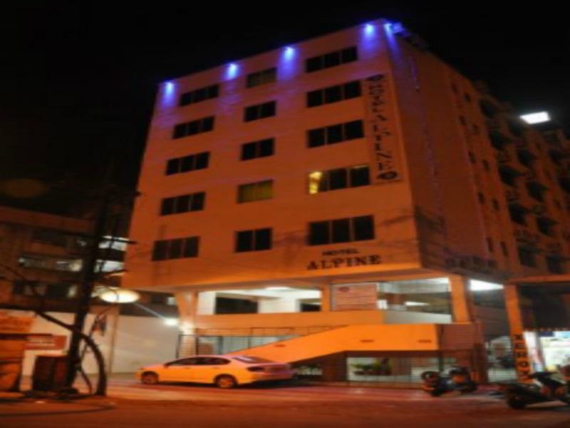 Hotel Alpine Pune Zewnętrze zdjęcie